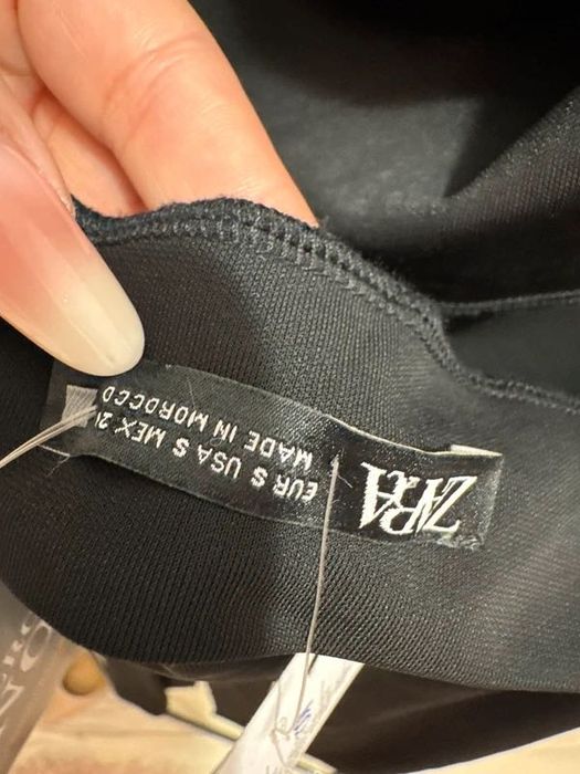 Rochie elegantă cu spatele gol cu defect Zara mărimea S
