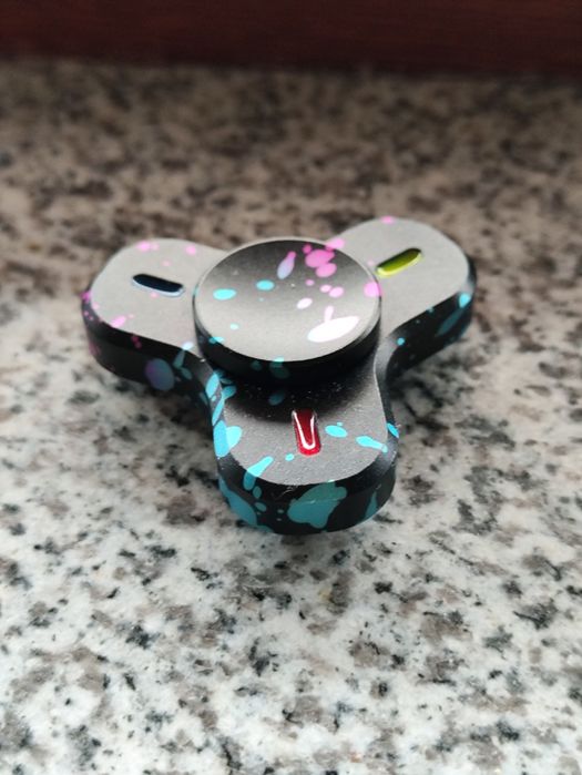 6бр. Уникални фиджет спинери.