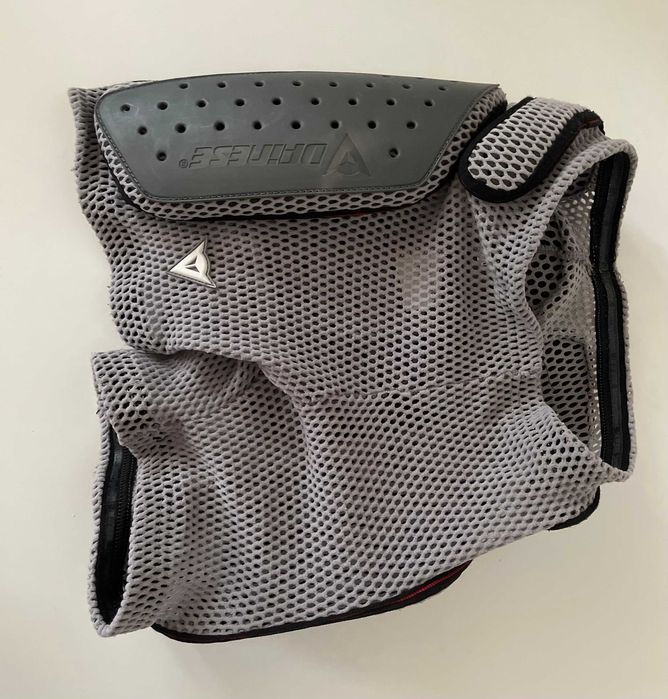 Pantaloni scurți cu protecții Dainese masura S