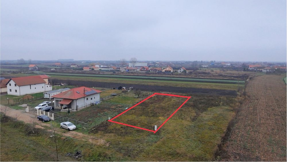 Teren de vanzare Lazuri