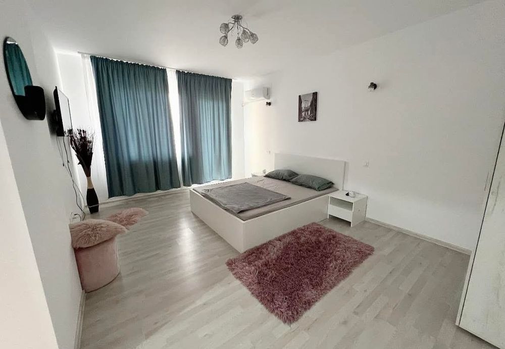 Regim hotelier  închiriez