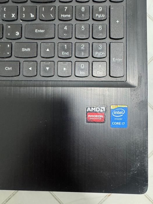 Lenova ноутбук ,цвет черный