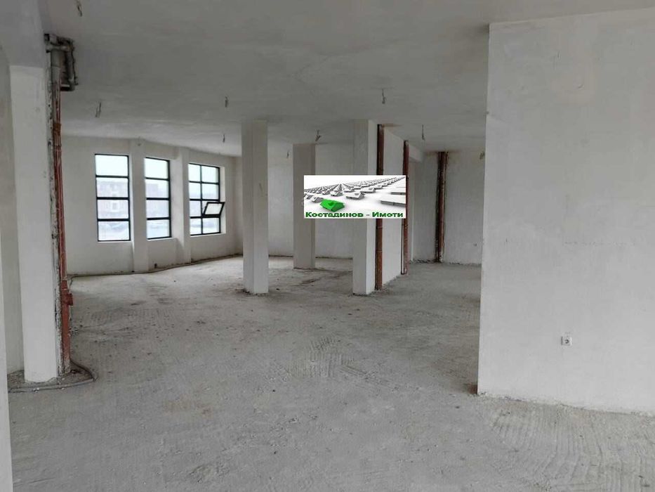 Дава се под наем Магазин в Пловдив, Христо Смирненски - 1237 кв.м за 8659 € - Снимка #5