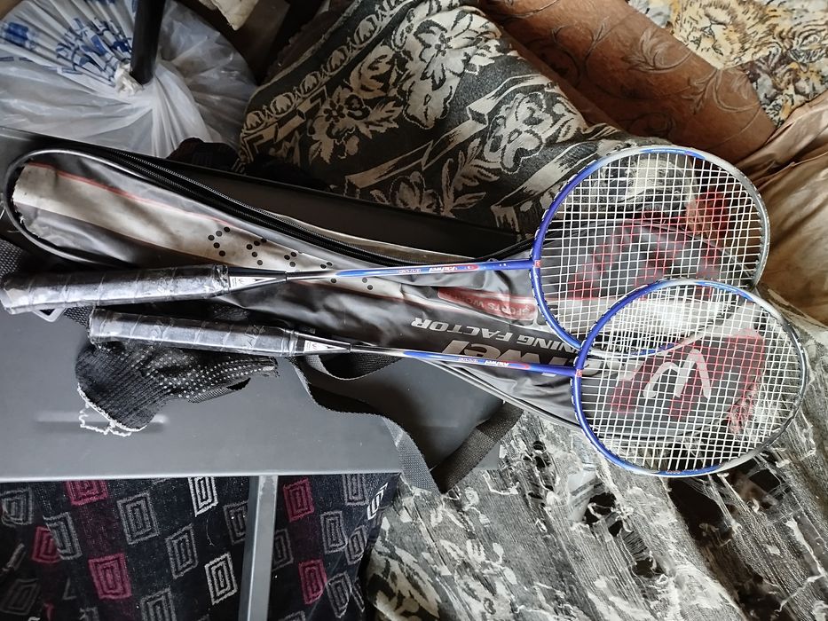 Ракетки для бадминтона