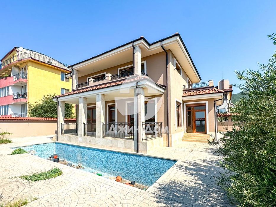 Продава се Къща в Свети Влас - 250 кв.м за 2392 €/кв.м - Снимка #4