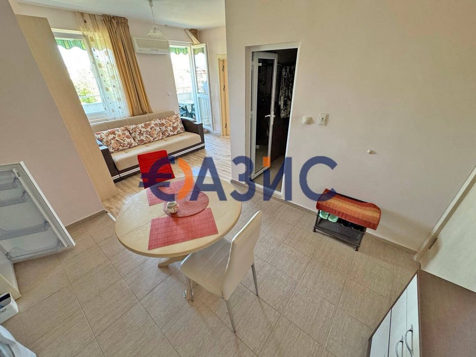 Продава се Двустаен апартамент в к.к. Слънчев бряг - 53 кв.м за 1312 €/кв.м - Снимка #5