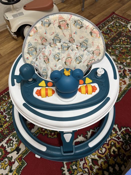 Продам ходунки нейтрального цвета