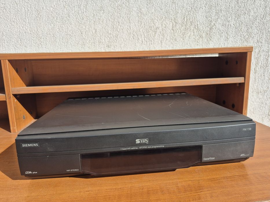 Vând Video recorder S VHS Marca Siemens model FM-739V6,made in Germany