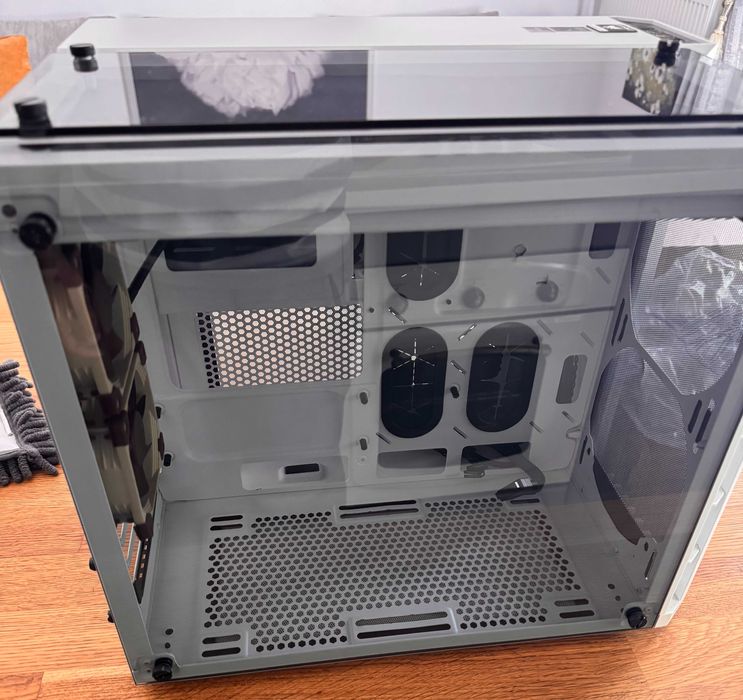 Carcasa PC Corsair 280x + Noctua