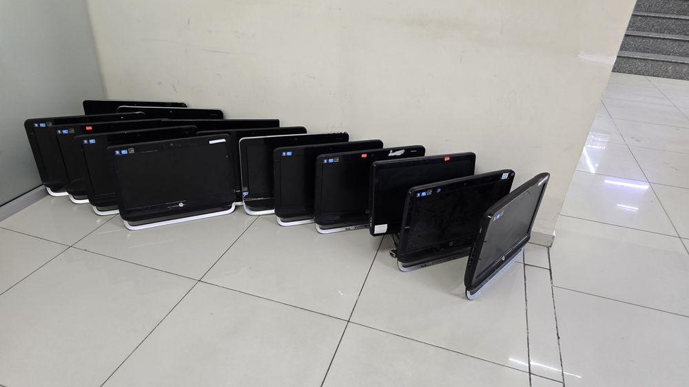 Корпуса от моноблоков 18шт