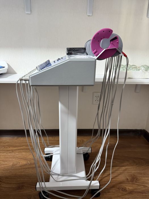 Миостимулятор EMS физиотерапия аппарати