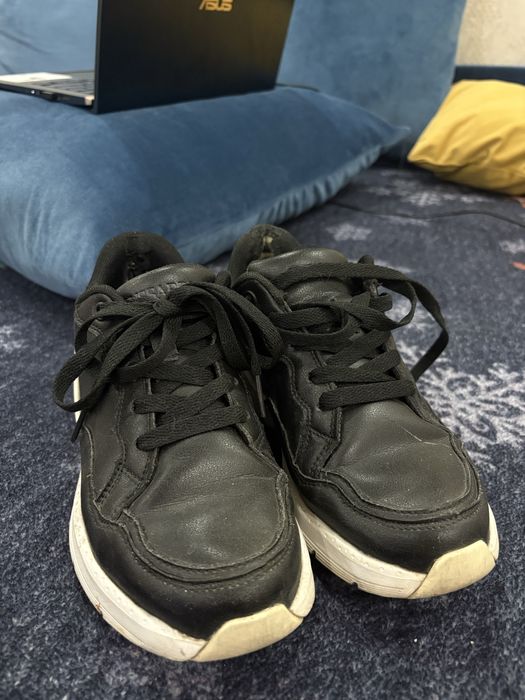 Продам кроссовки Trussardi (оригинал)