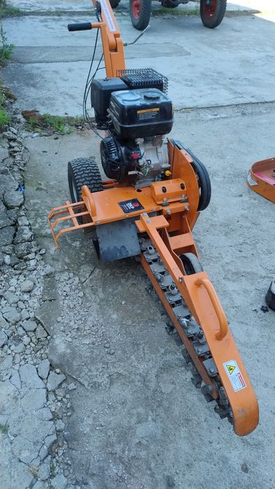 Închiriez mașina de sapat șanțuri(trencher) scule pt construcții/gradina/curatenie