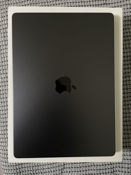 Macbook pro 14 m4 100%