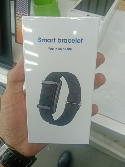 Smart bracelet   focus on health