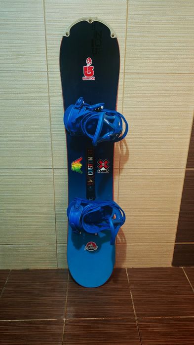 Placa snowboard Burton custom 130 cm -legaturi boots burton
