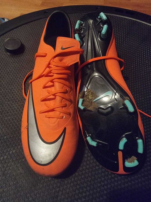 Nike mercurial N38,5 Оранжеви Бутонки