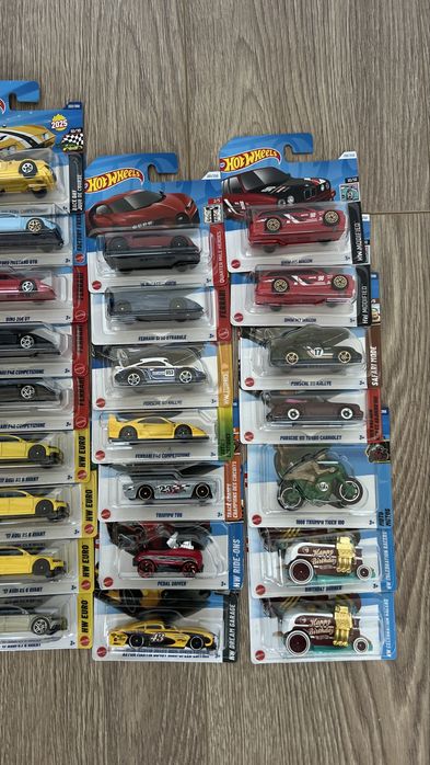 Hot wheels skyline ferrari audi buick bmw porsche mustang TH