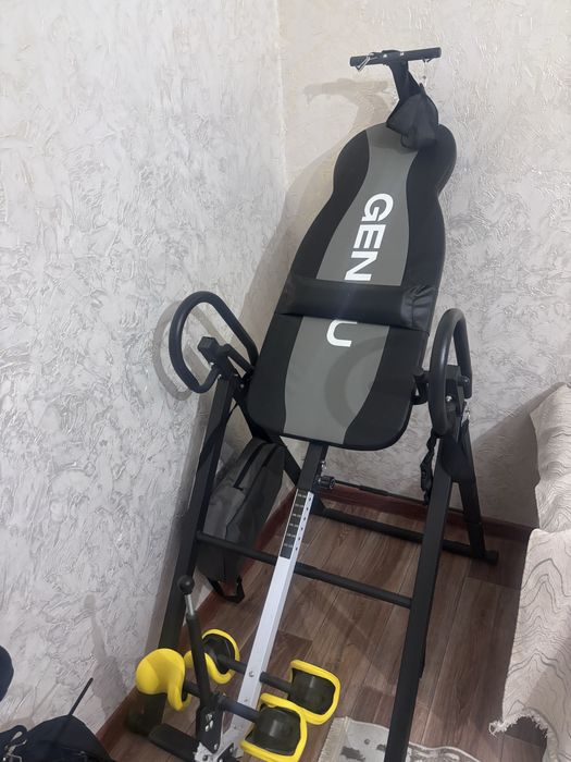 Продам инверсионный стол genau