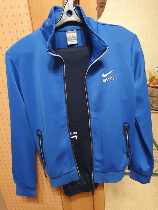 Спортивные костюмы