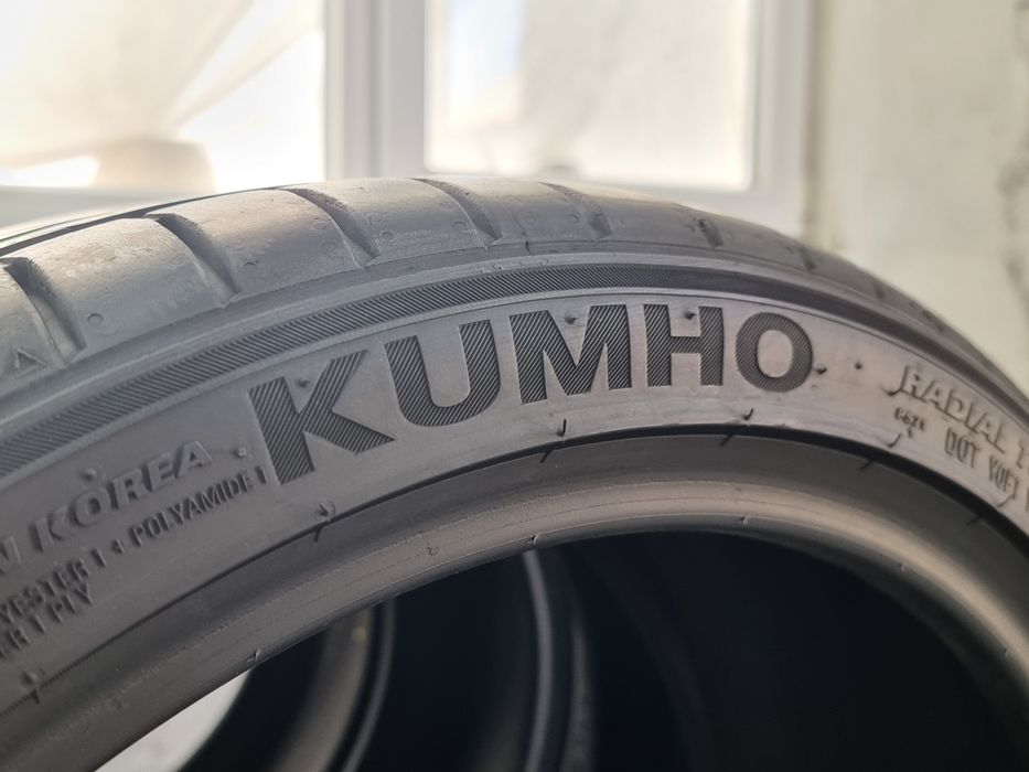 235/35/18 Kumho 4Броя: 190€ 7.2мм