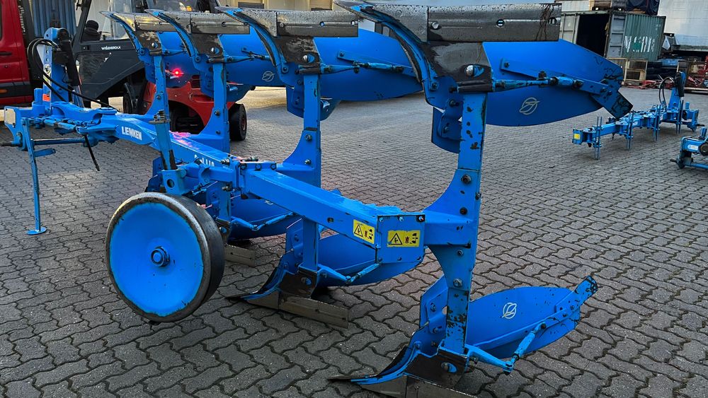 Lemken Opal 110  Claas Arion, case puma Belarus tortadi.