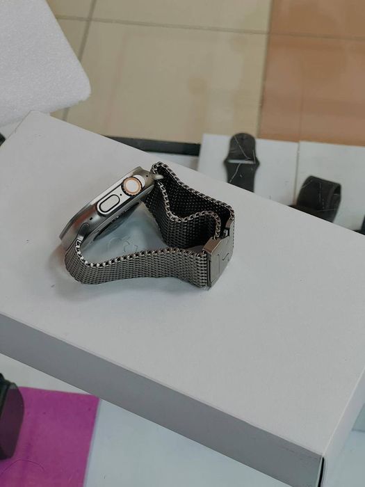 Apple iWatch Ultra 2  Milanesse 49mm 100%