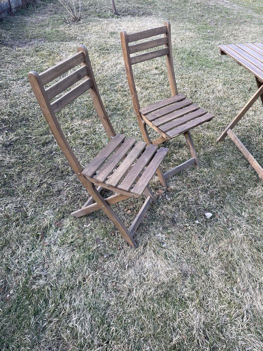 Раскладной стол и стулья