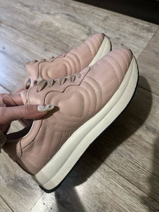 Оригинални обувки !