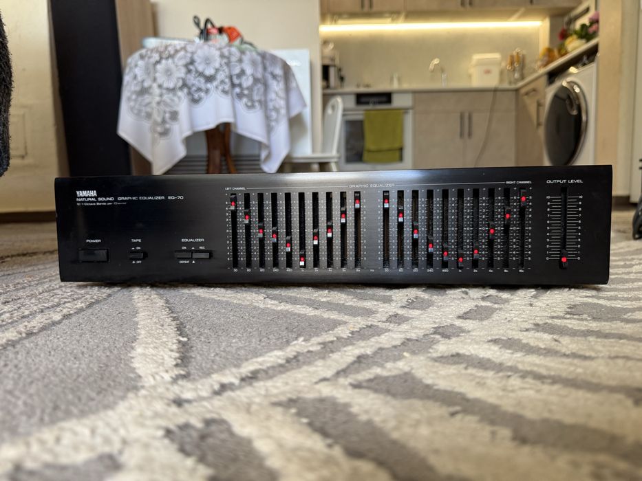 Yamaha EQ-70 Еквалайзер