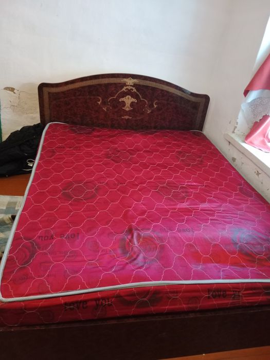 Спальный гарнитур