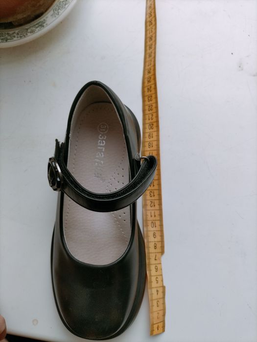 Продам обувь детская