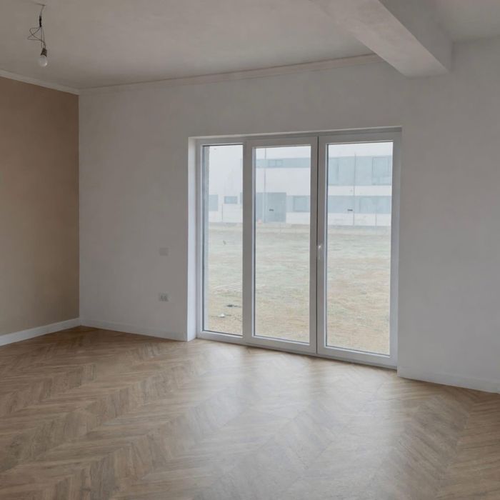 Apartamente cu 3 camere/Case insiruite