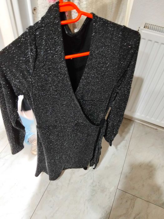 Vând rochii de ocazie prețuri mici