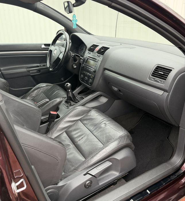 Volkswagen / Golf 5 / Individual  / Benzină