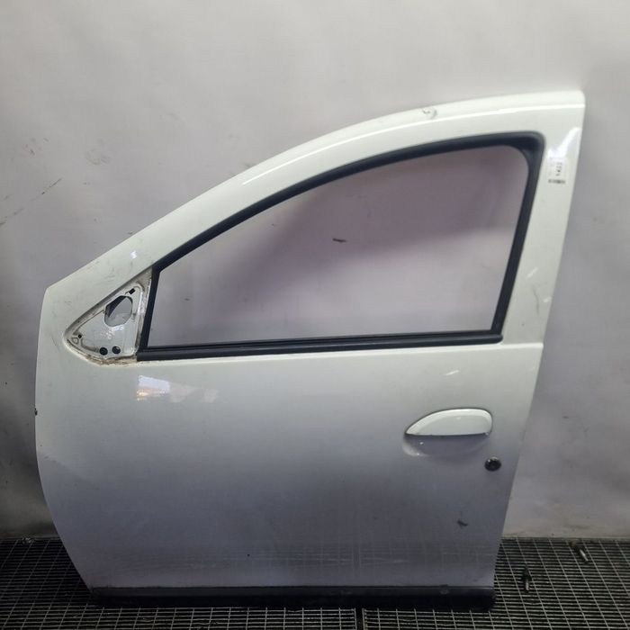 Usa Stanga Fata Dacia Dacia Logan II MCV 2013 - 2016 SUV 4 Usi Blanc Glacier DV369 (1422)