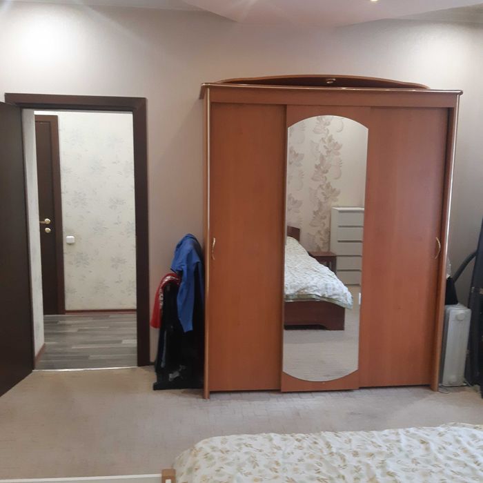 Продам 2 комн. квартиру в самом центре Караганды