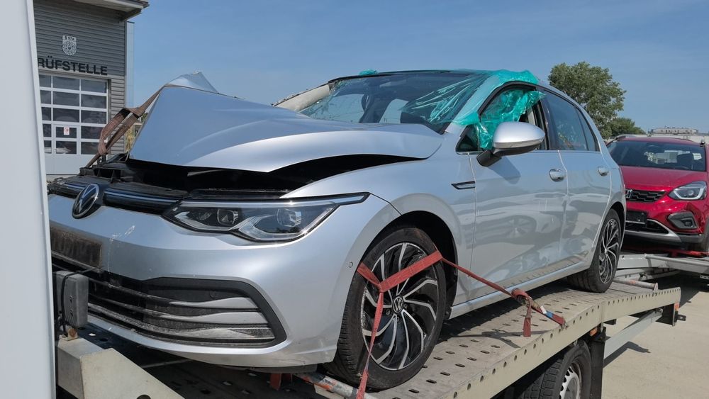 VW GOLF 8 1.5 eTSI 2021 НА ЧАСТИ