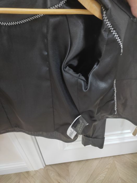 Продам кожаную куртку