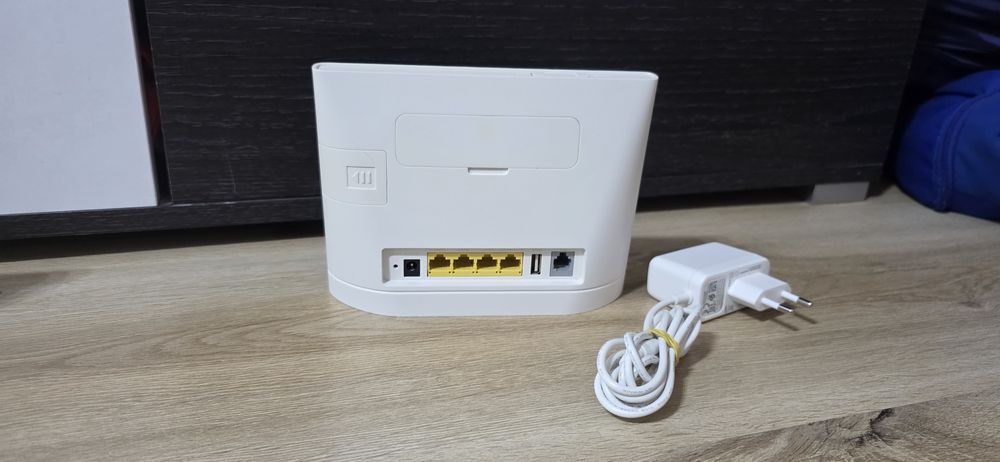 Router Huawei wi-fi B315S-22 4G sim card  liber de retea