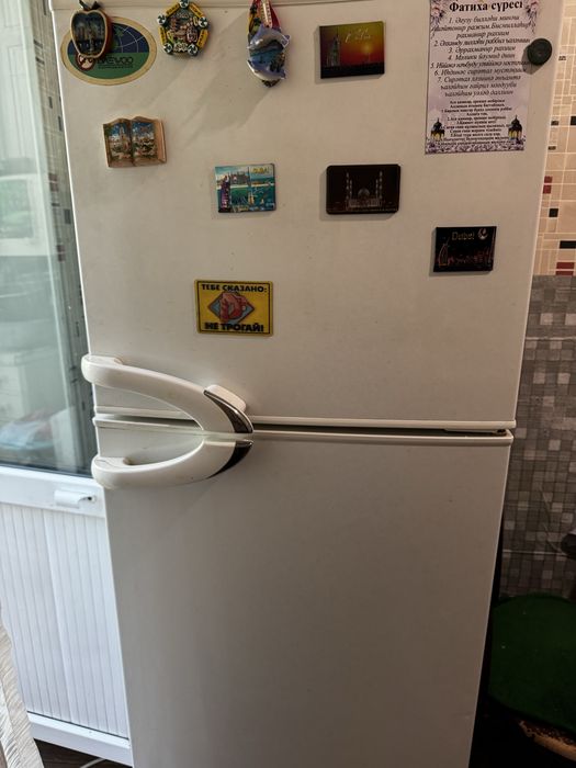 Продам холодильник