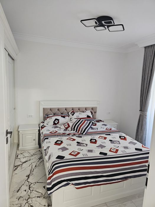 Inchiriez apartament 3 camere