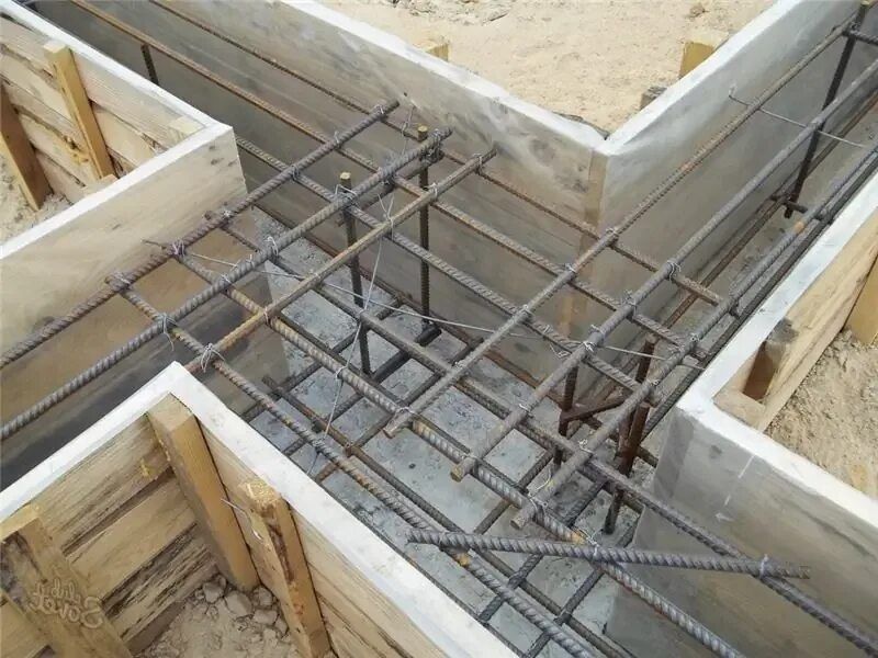 Заливка фундамента