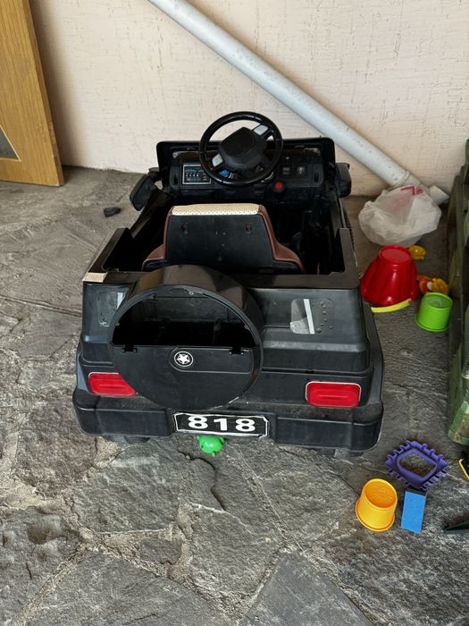 Продам детский электромобиль