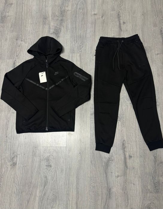 Trening    NIKE   TECH