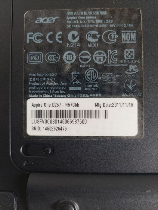 Vând Acer Aspire One D257 (ZE6) fără probleme + încărcător /poze reale