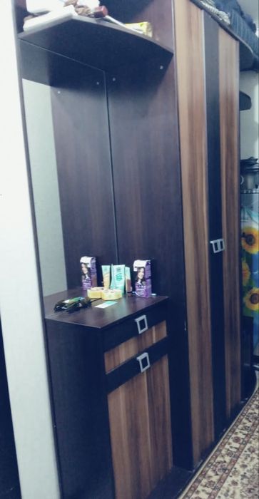 Продам прихожую