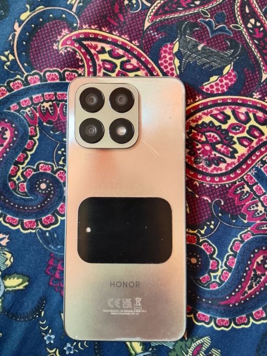 Honor 1 qul ishlatilgan