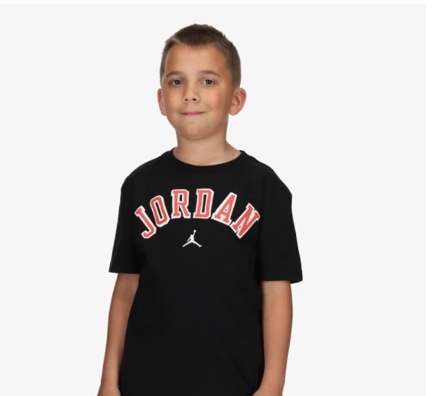 Vând tricou Jordan original