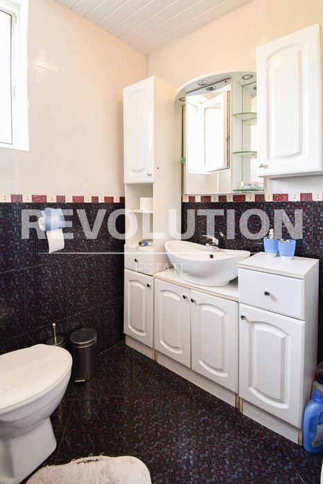 Дава се под наем Етаж от къща в София, Обеля - 60 кв.м за 598.23 € - Снимка #8